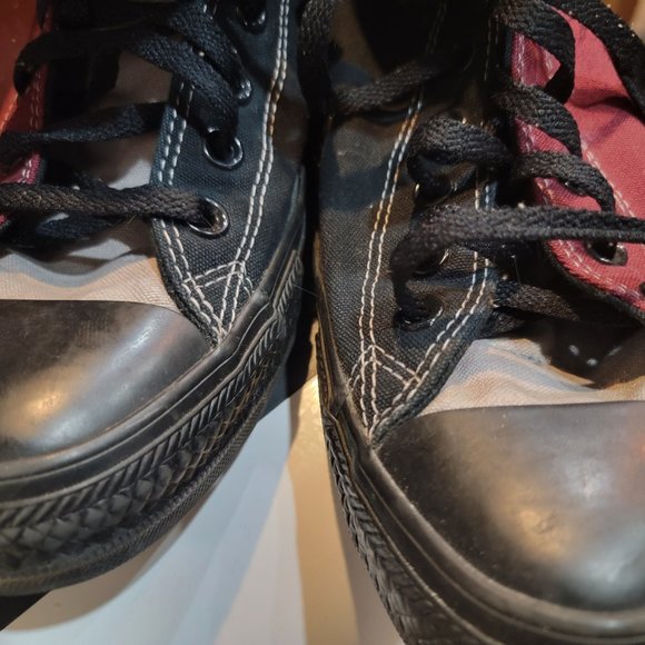 Converse - Picture 3 of 4